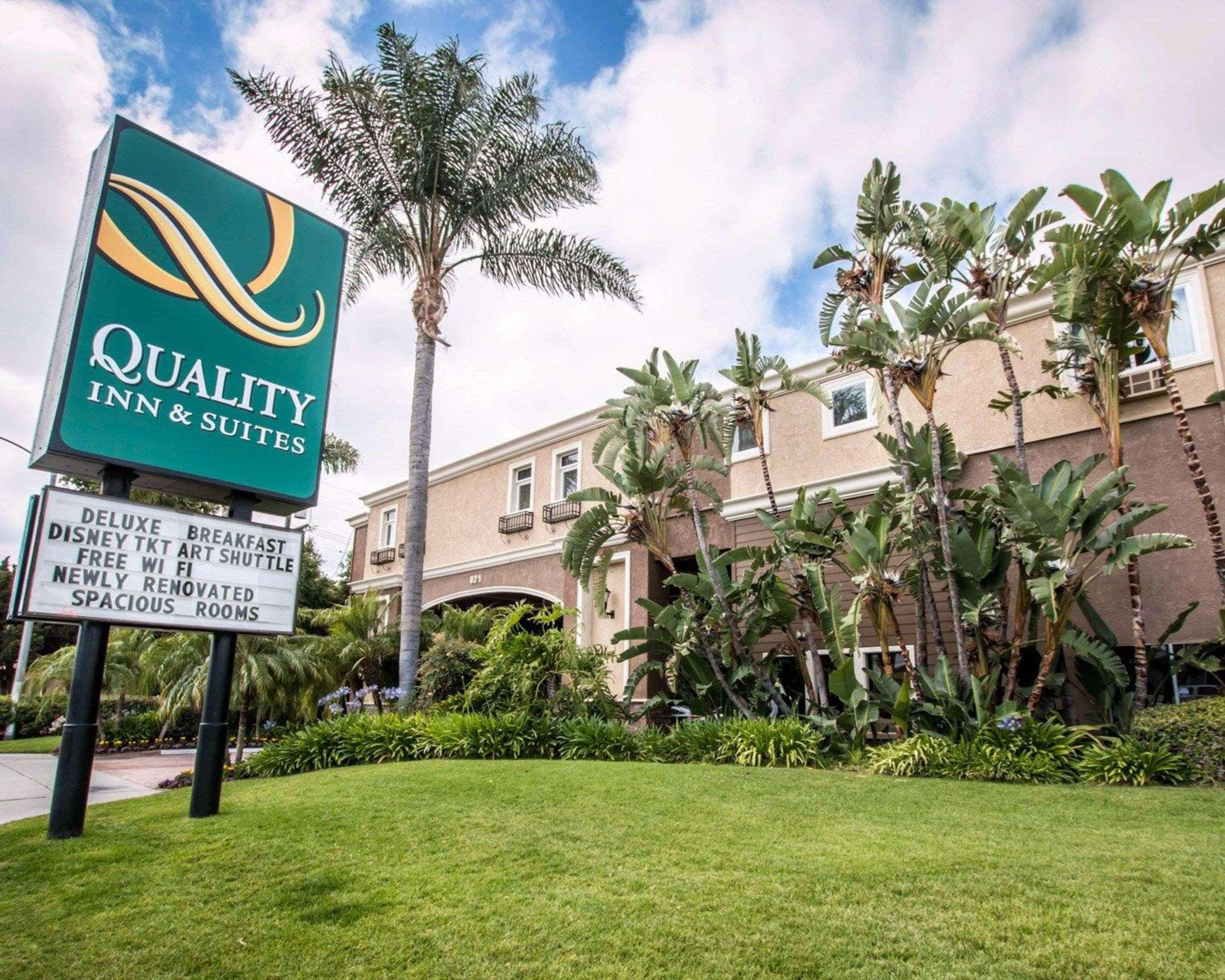 Quality Inn & Suites Anaheim Maingate Exterior photo
