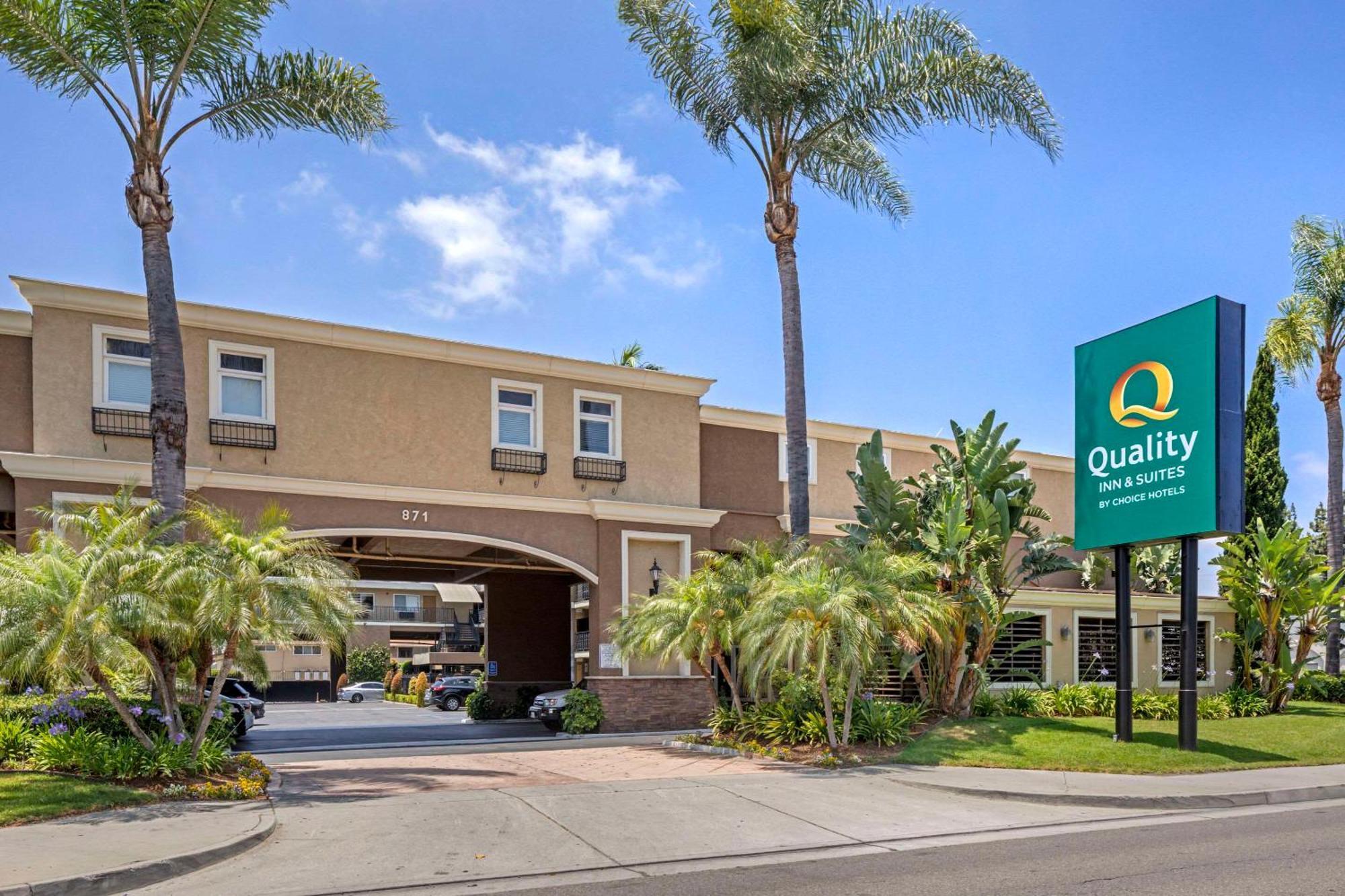 Quality Inn & Suites Anaheim Maingate Exterior photo