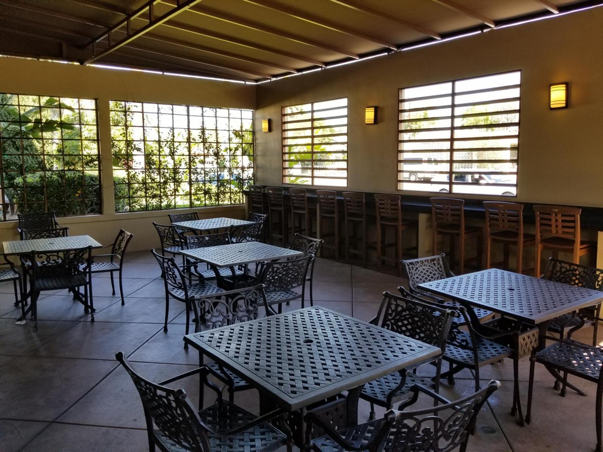 Quality Inn & Suites Anaheim Maingate Exterior photo